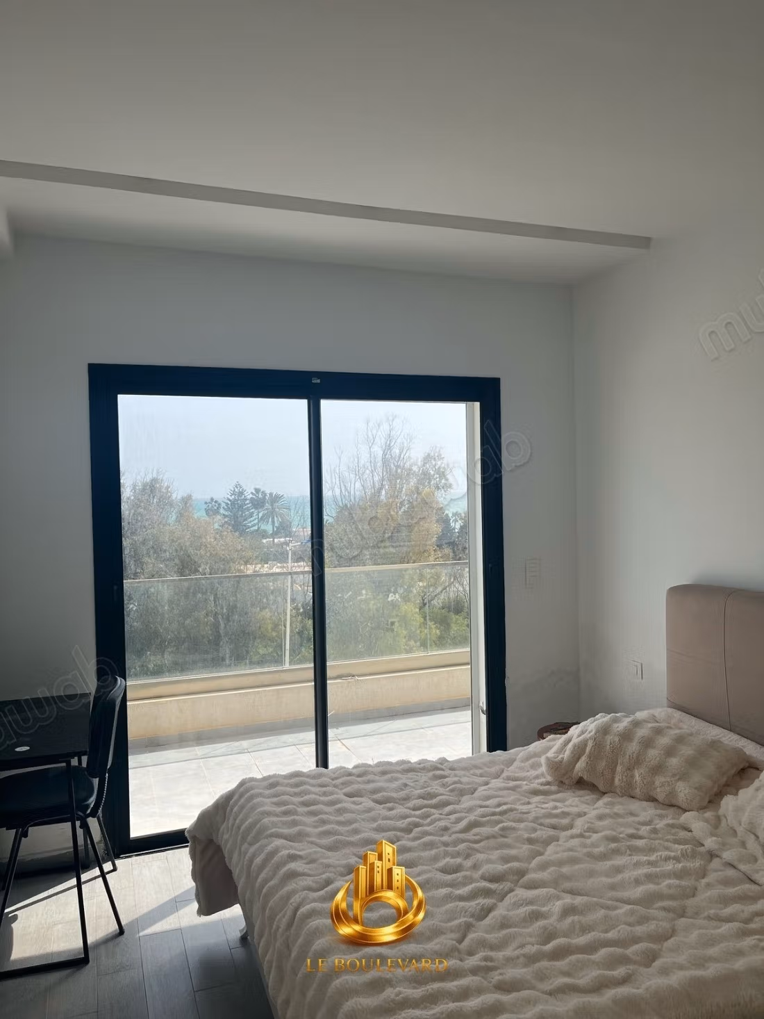 A Louer Appartement S2 Vue Sur Mer à Néapolis