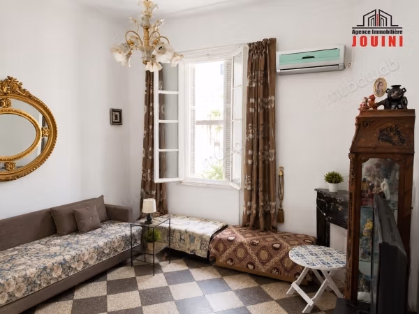 Maison D’exception 725 M² Au Bardo