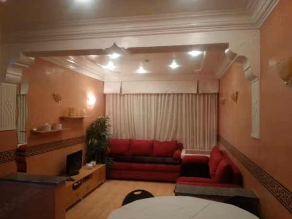 Bel appartement en location à Marjane.
Surface totale 55 m².
Bien meublé