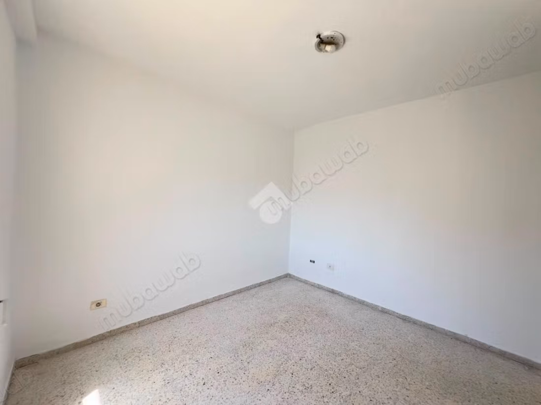 A VENDRE Appartement s3 à Rades