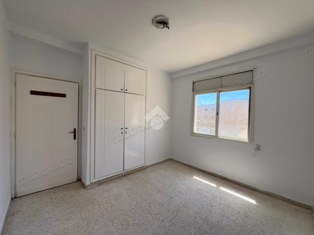 A VENDRE Appartement s3 à Rades