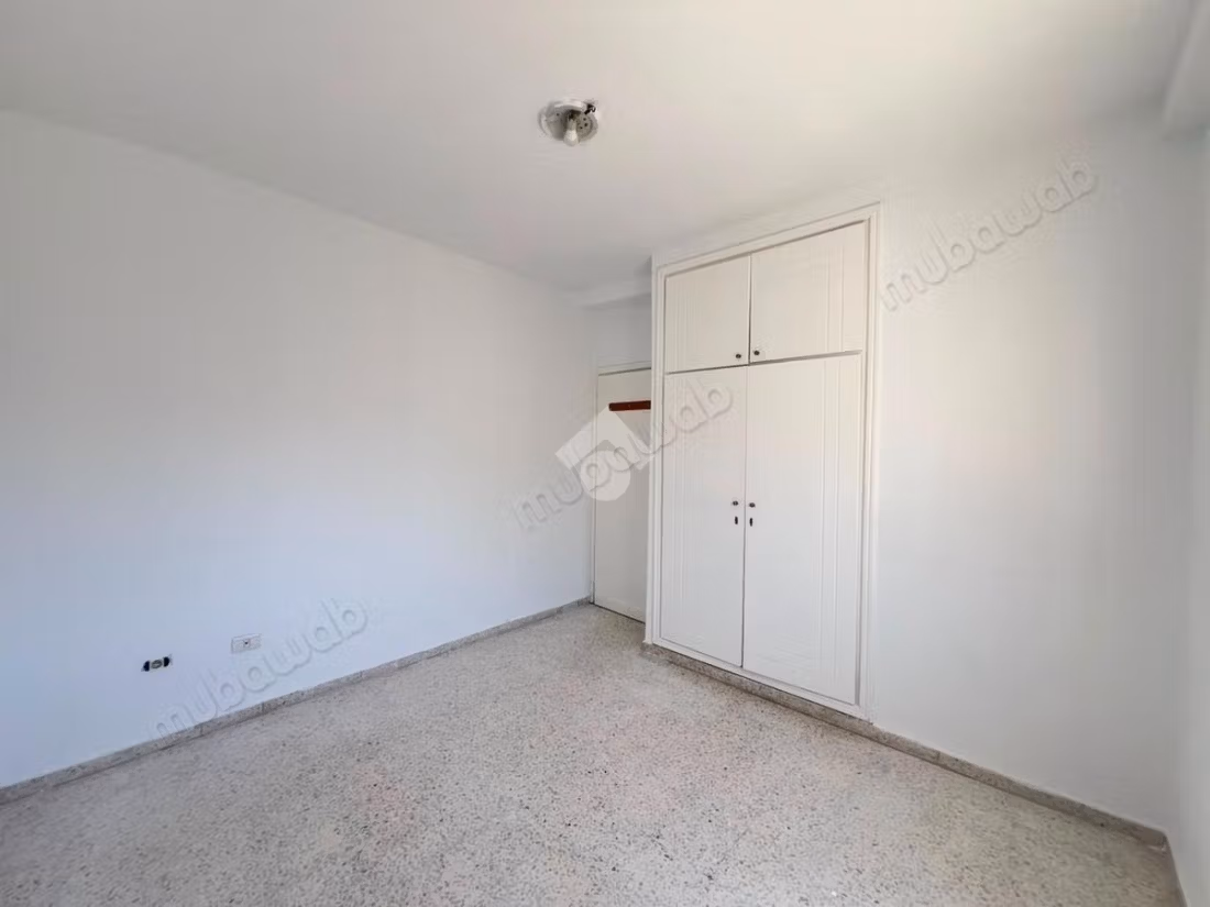 A VENDRE Appartement s3 à Rades