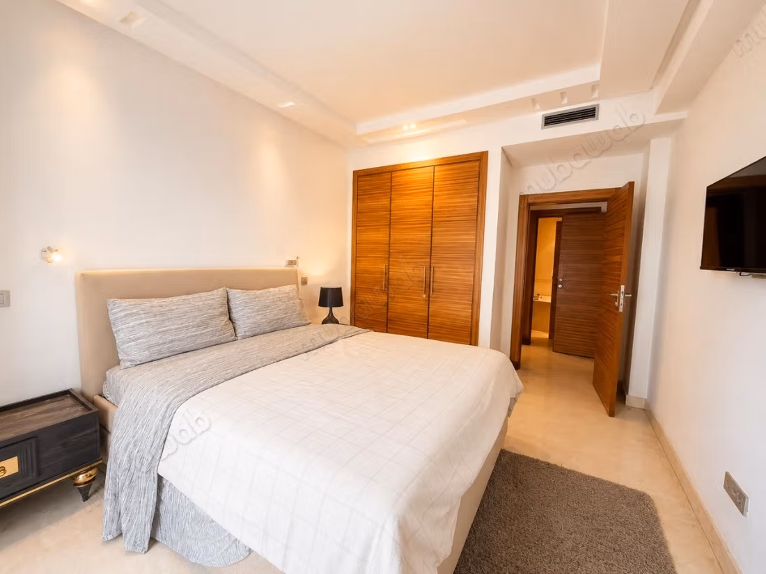 Racine/Triangle d'Or Appartement meublé 150m²