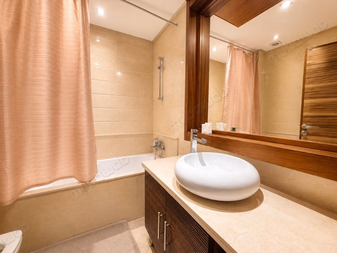 Racine/Triangle d'Or Appartement meublé 150m²