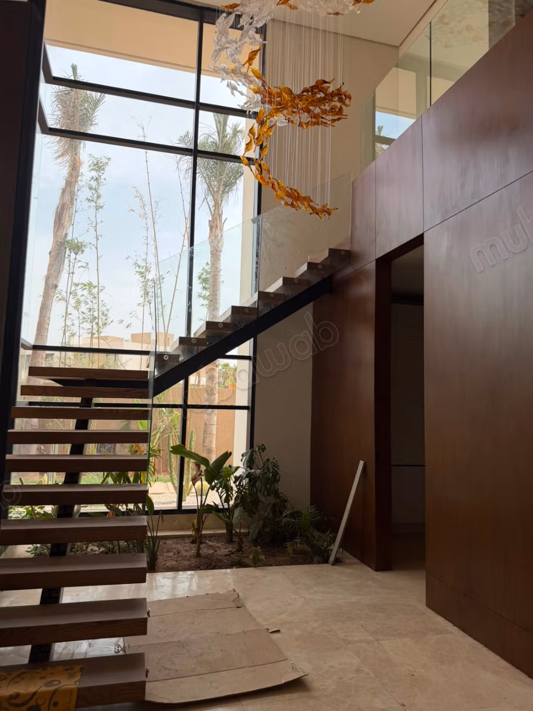 En vente excellente villa contemporaine de 4 suites neuve dans une résidence sécurisée à Chrifia