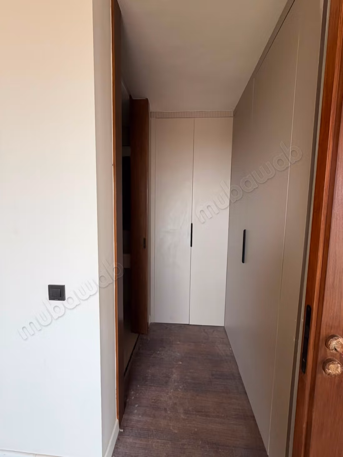 En vente excellente villa contemporaine de 4 suites neuve dans une résidence sécurisée à Chrifia
