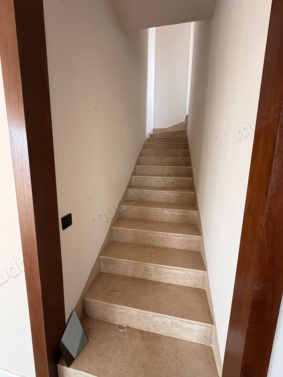 For sale excellent contemporary villa with 4 new suites in a secured residence in Chrifia