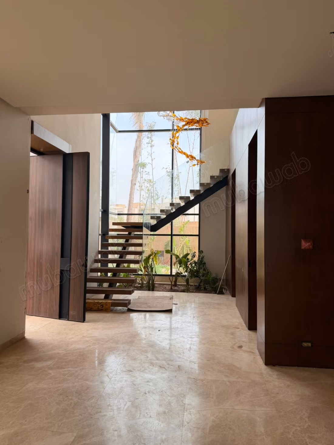 En vente excellente villa contemporaine de 4 suites neuve dans une résidence sécurisée à Chrifia