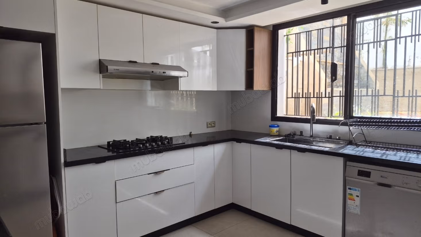 Elegante dúplex de 284 m² completamente renovado – Bettana, Salé