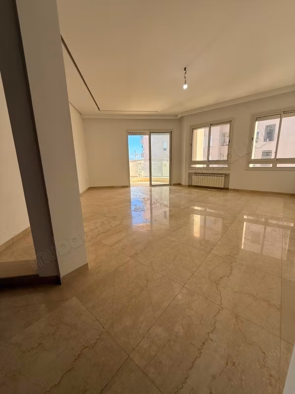 S3 in affitto nei giardini di Cartagine 2600 dt