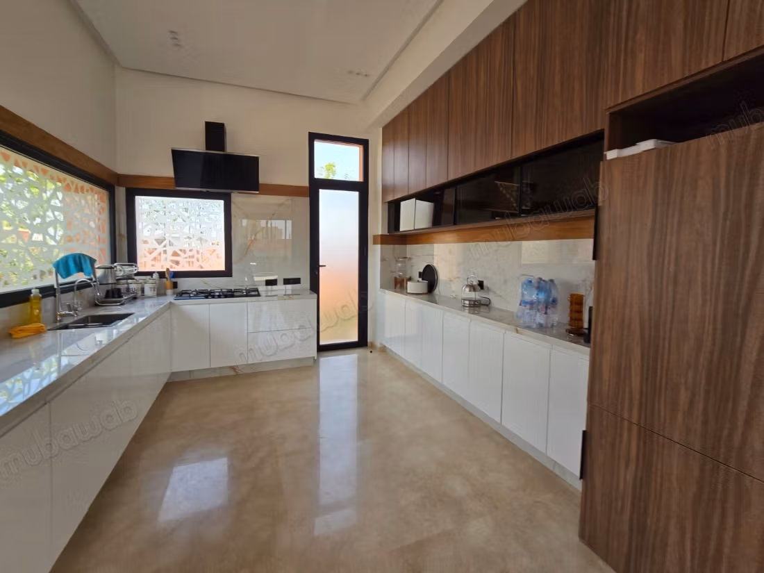 Luxurious Villa 4 suites Long-term rental Bd M6