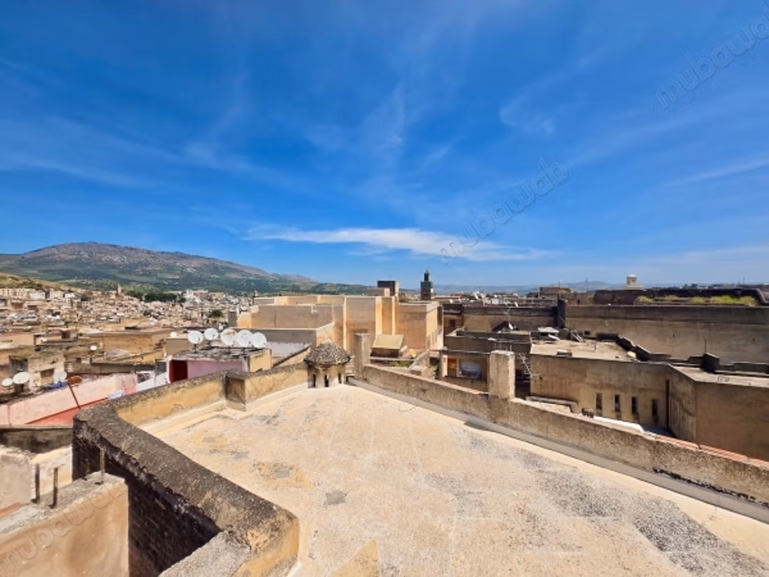 Riad Olinga