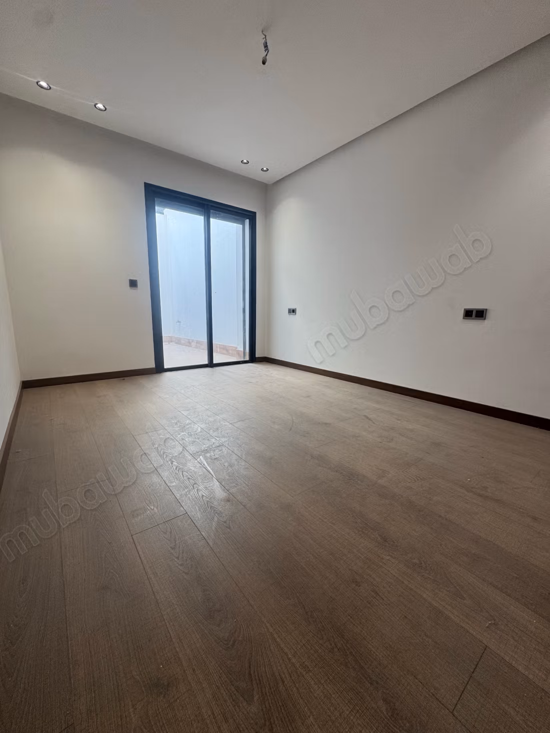 Nice apartment for sale in Les princesses. 2 bedrooms. Security door, satellite dish