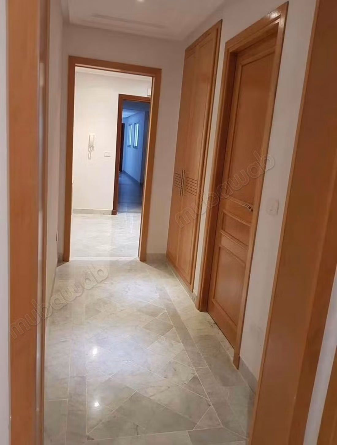 À vendre un appartement S3 haut standing Ennaser 2