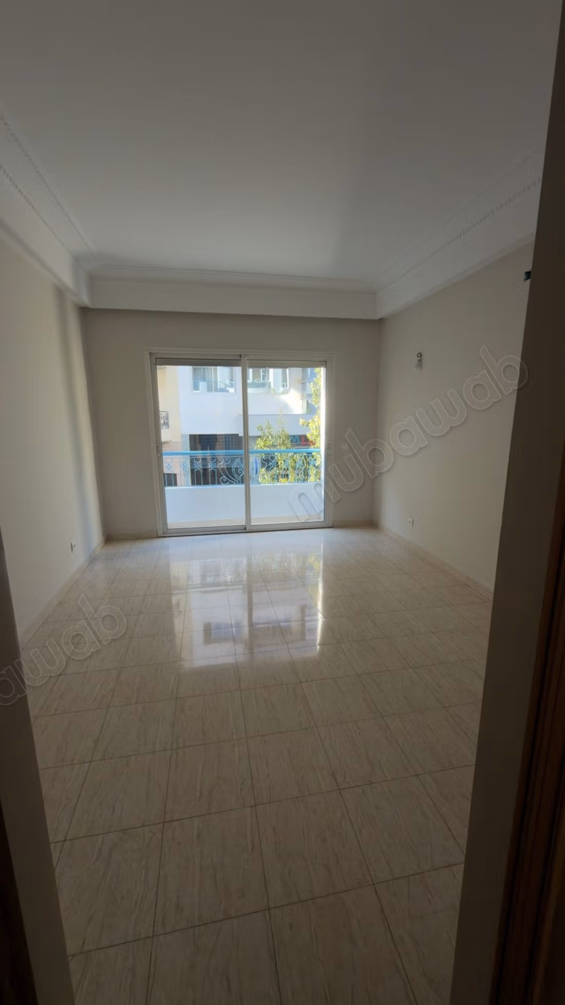 Bel appartement à vendre à Racine Extension. 3 chambres. Terrasse et ascenseur