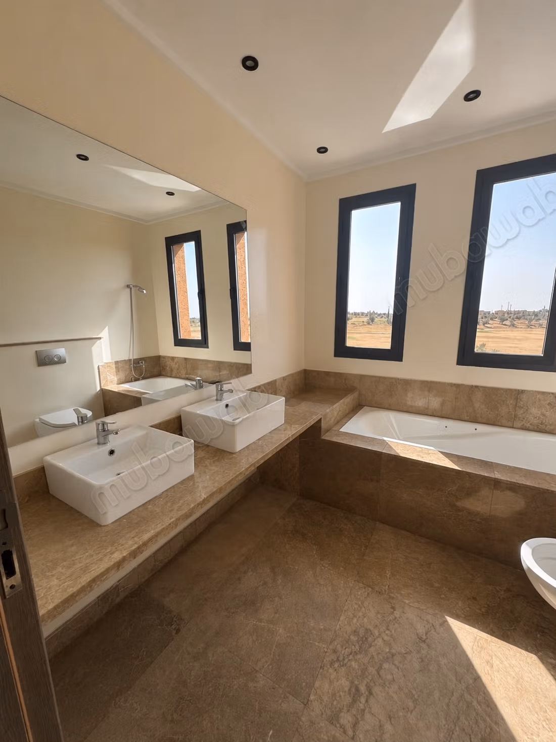 Luxurious villa for rent on Route de l'Ourika. 3 rooms. Air conditioning and fireplace