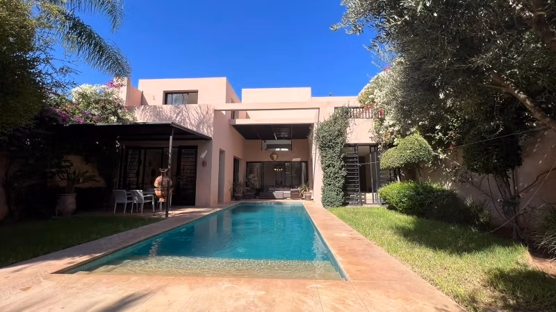 Furnished villa for rent - Al Maaden Golf