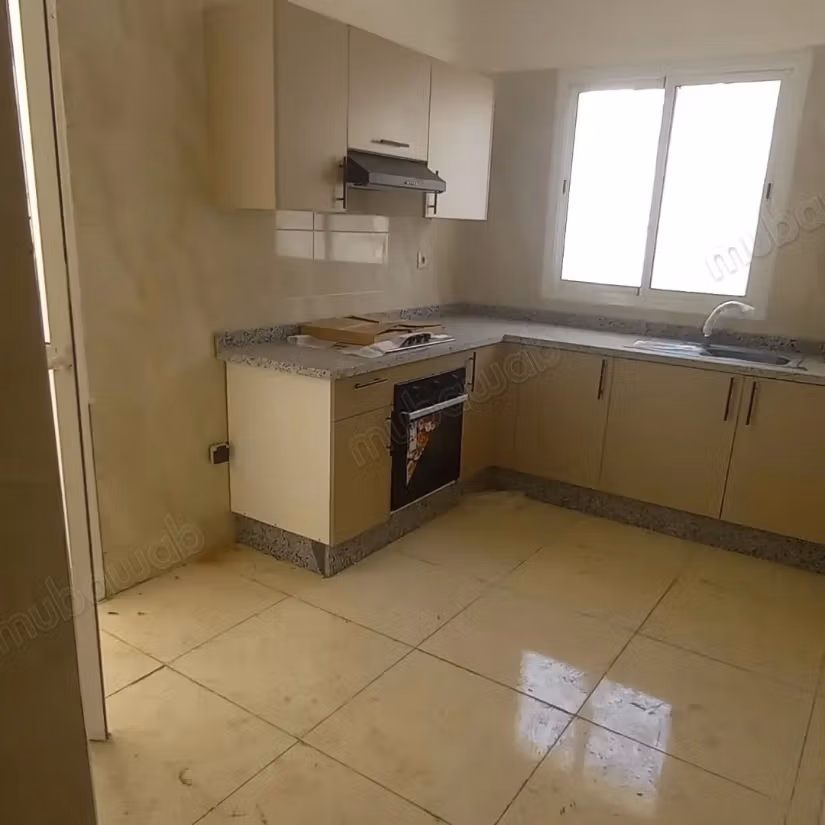 Affitta questo appartamento a Branes 1.3 camere confortevoli. Ascensore e terrazza