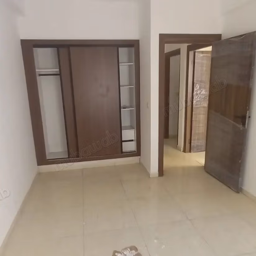 Affitta questo appartamento a Branes 1.3 camere confortevoli. Ascensore e terrazza