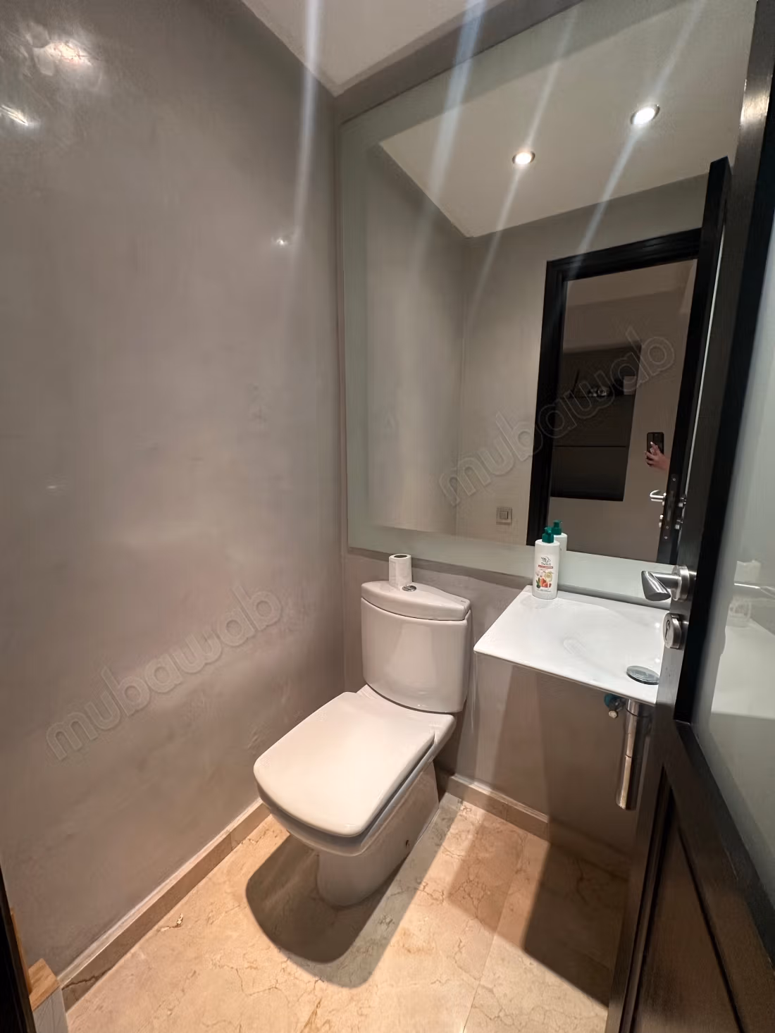 Bellissimo appartamento in affitto a Racine Extension. 3 camere gradevoli. Ammobiliato