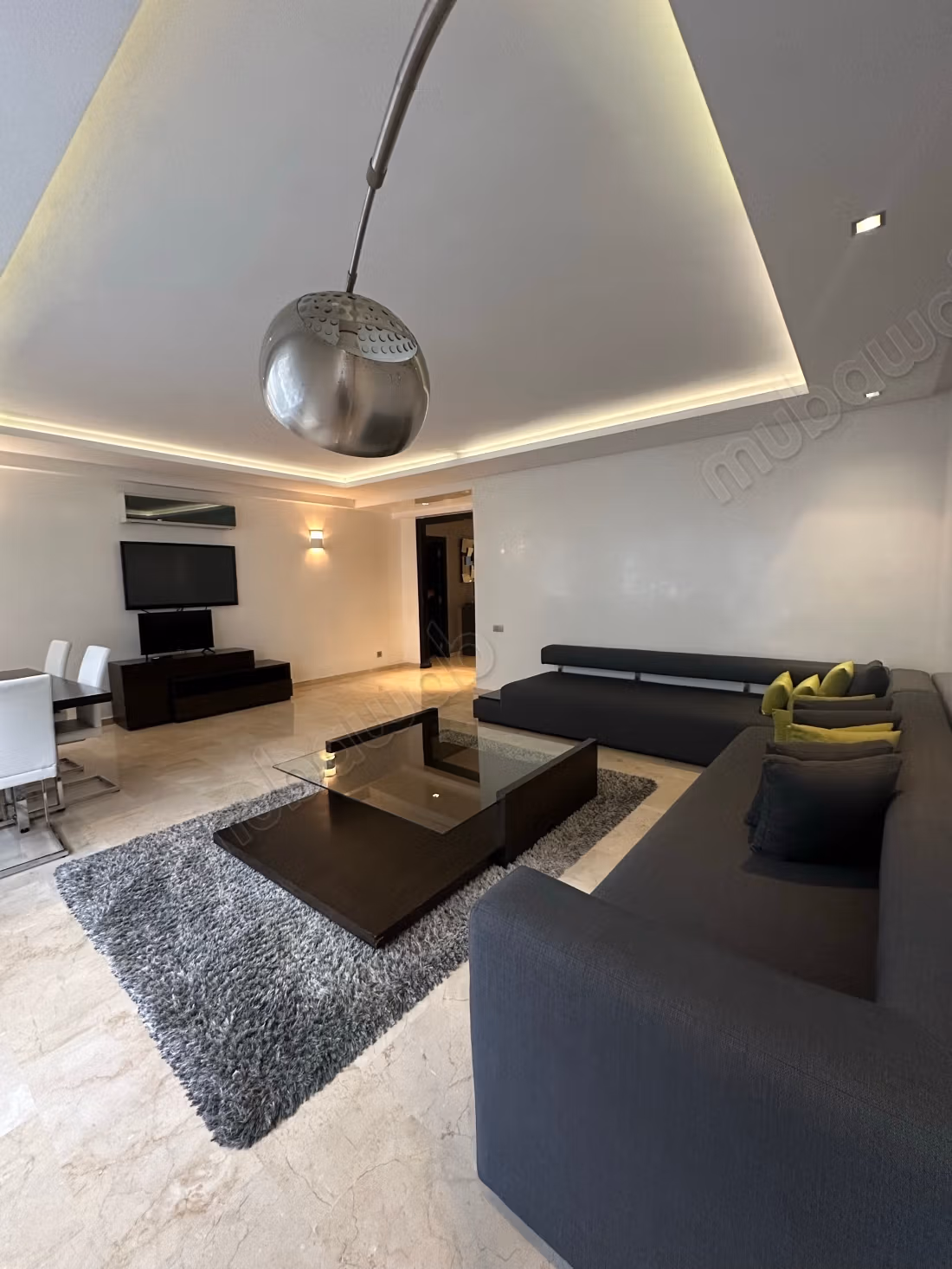 Bellissimo appartamento in affitto a Racine Extension. 3 camere gradevoli. Ammobiliato