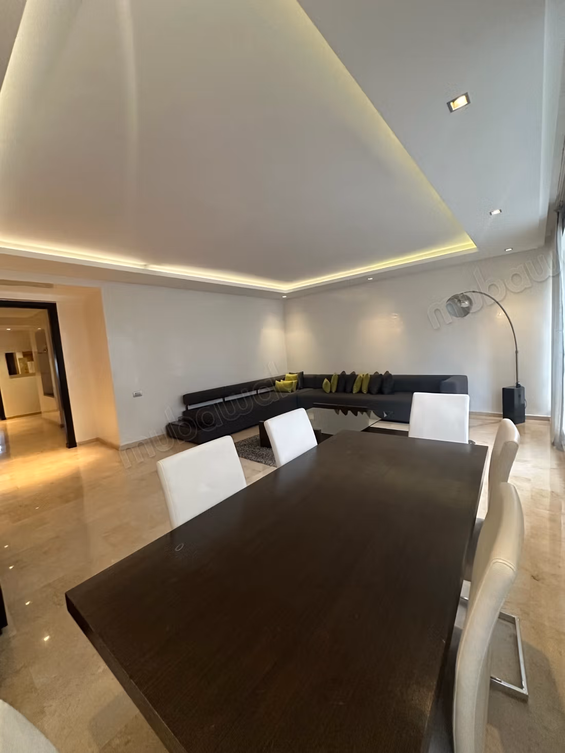 Bellissimo appartamento in affitto a Racine Extension. 3 camere gradevoli. Ammobiliato