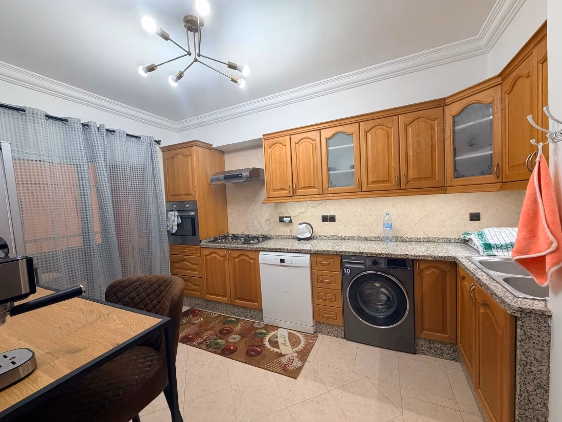 Appartamento arredato 146 m² 3 camere Victor Hugo