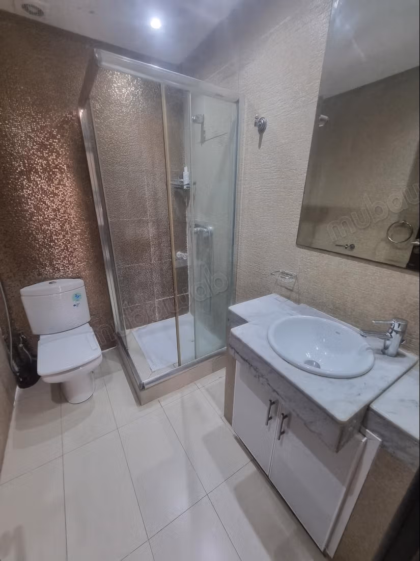 Appartamenti in affitto a Hay Mohammadi. Superficie 101 m². Ascensore e terrazza