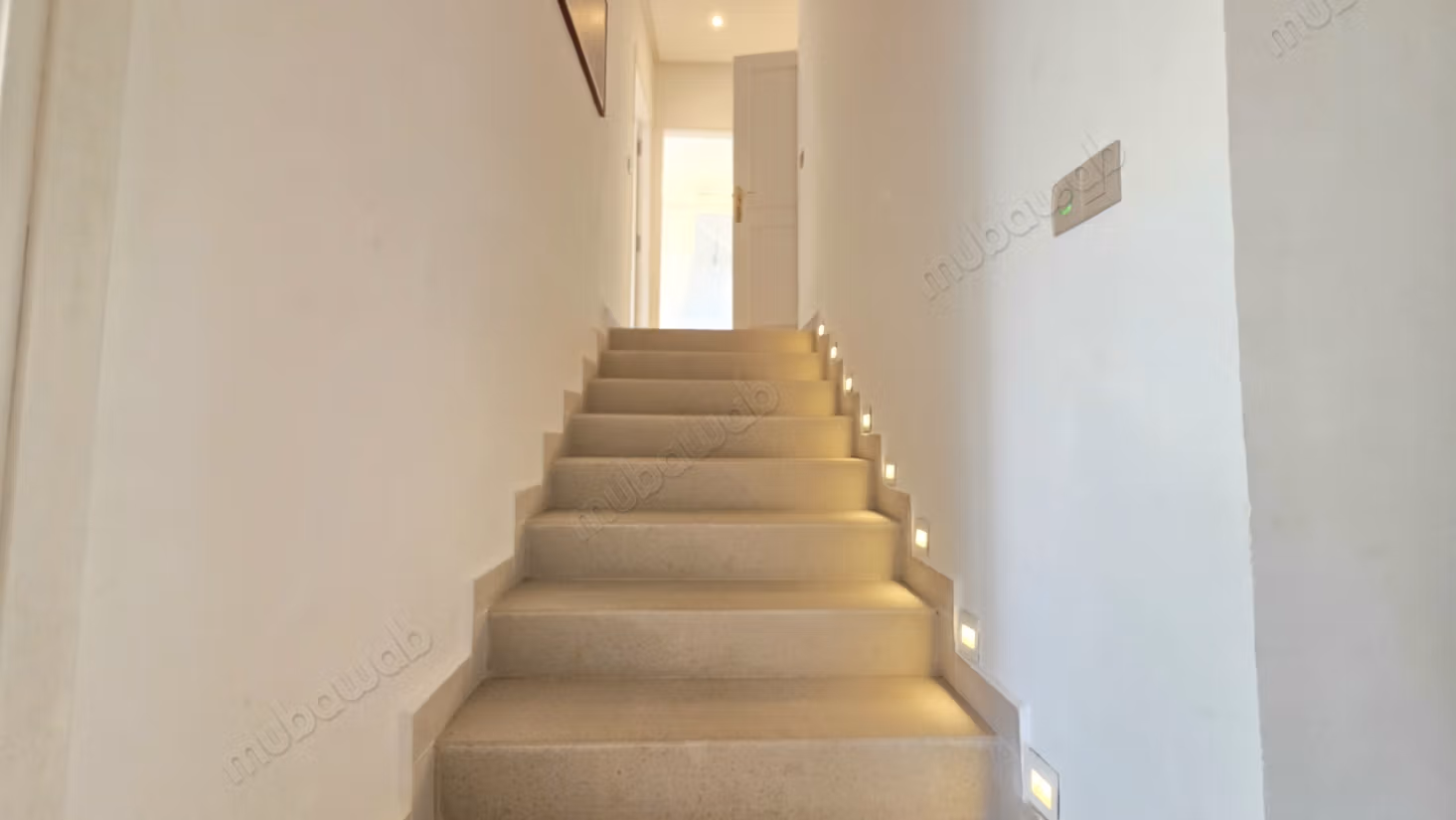 Stunning bright duplex with terrace near Lycée Descartes