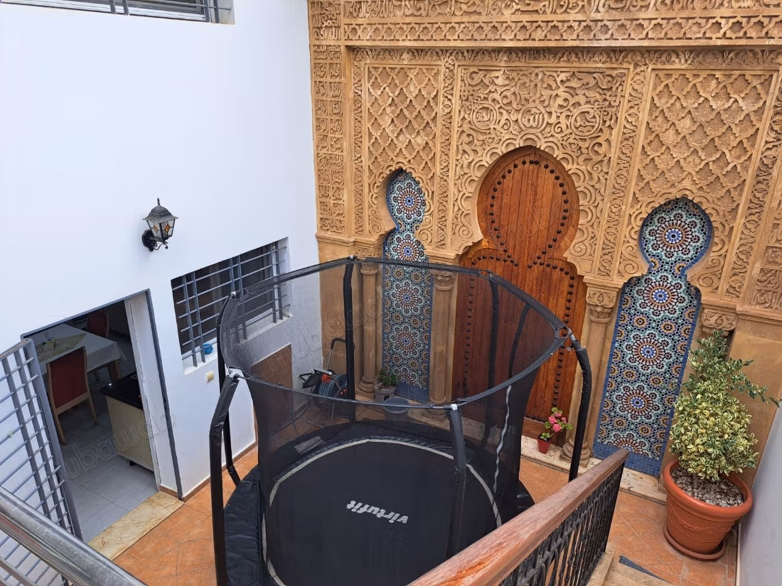 Magnifica Villa Arredata con 4 Camere da Letto e Piscina