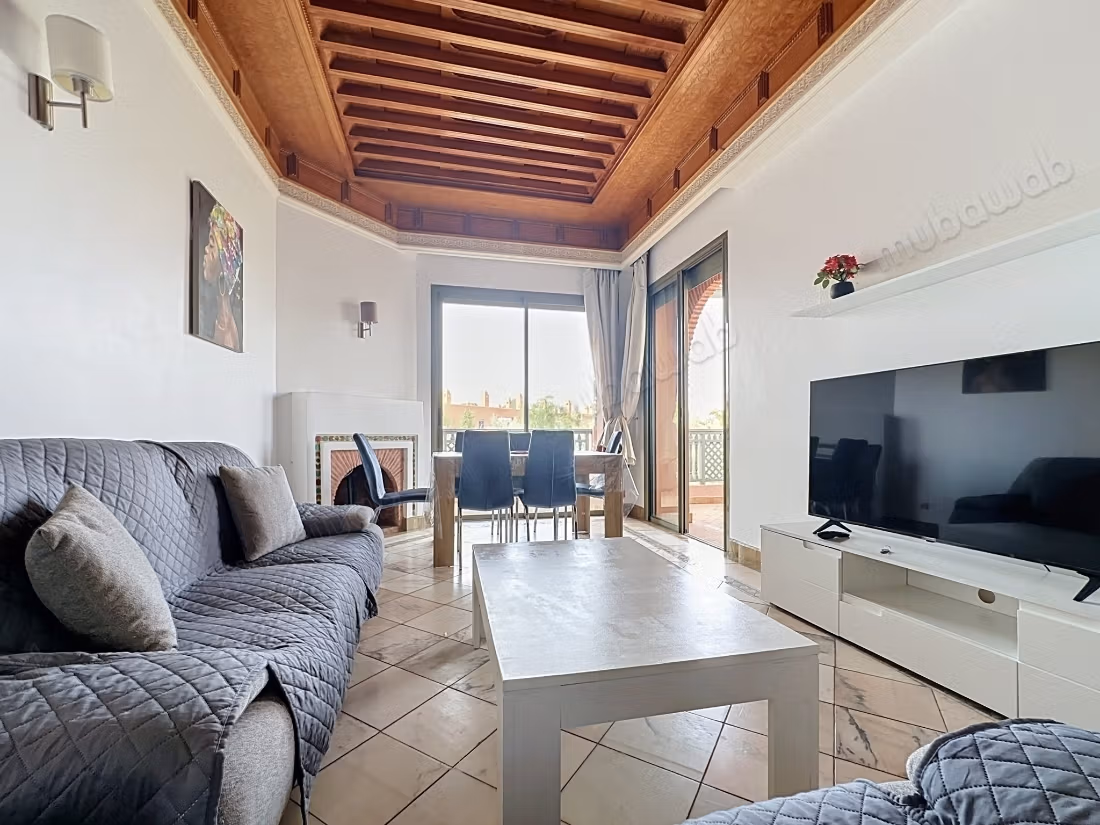 Affitto di un appartamento a Ennakhil Palmeraie. Superficie 135 m². Portiere e piscina