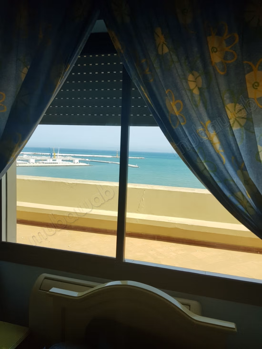 Appartement te koop in De La Plage. 2 comfortabele kamers. Gemeubileerd
