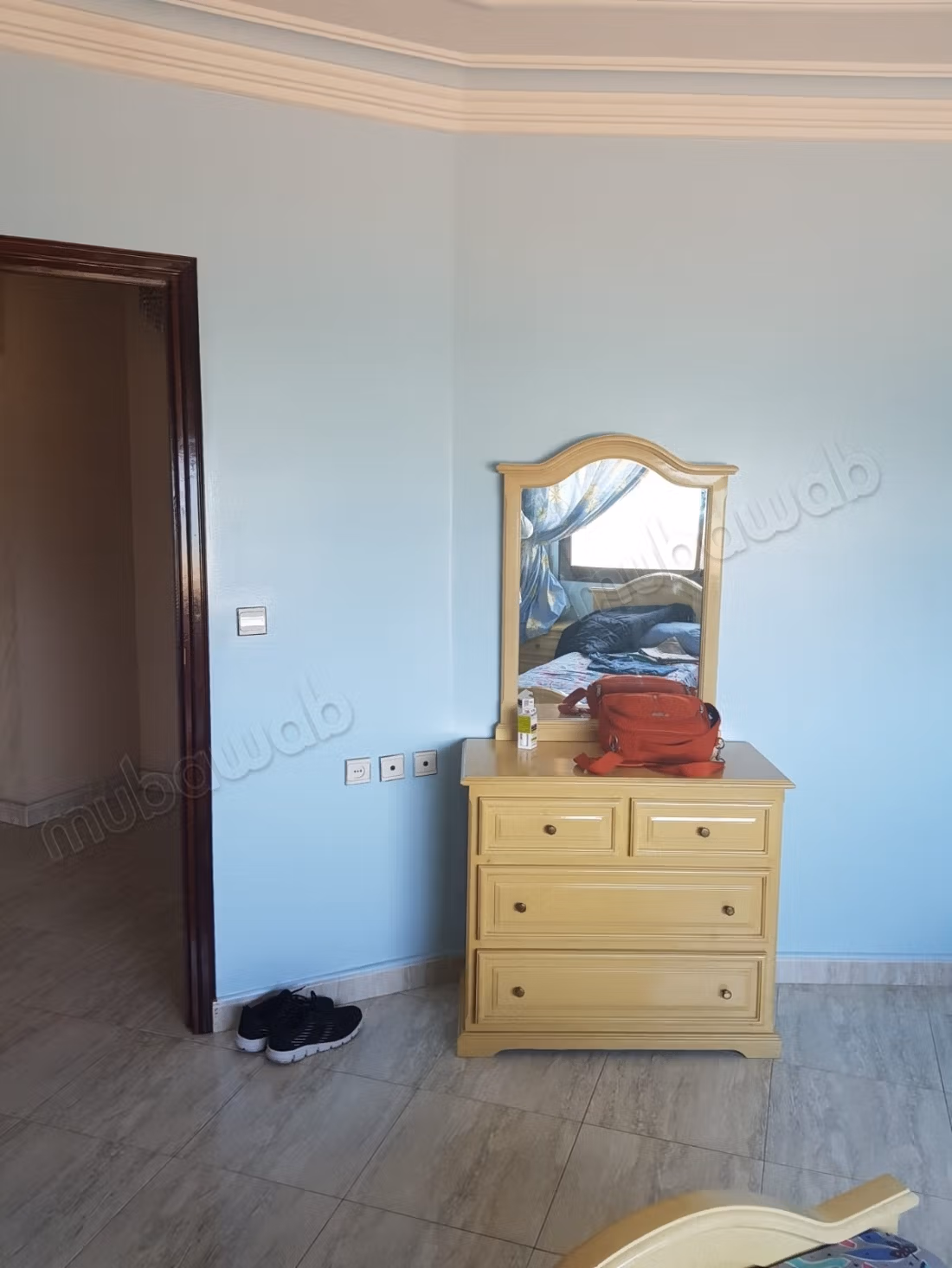 Appartement te koop in De La Plage. 2 comfortabele kamers. Gemeubileerd