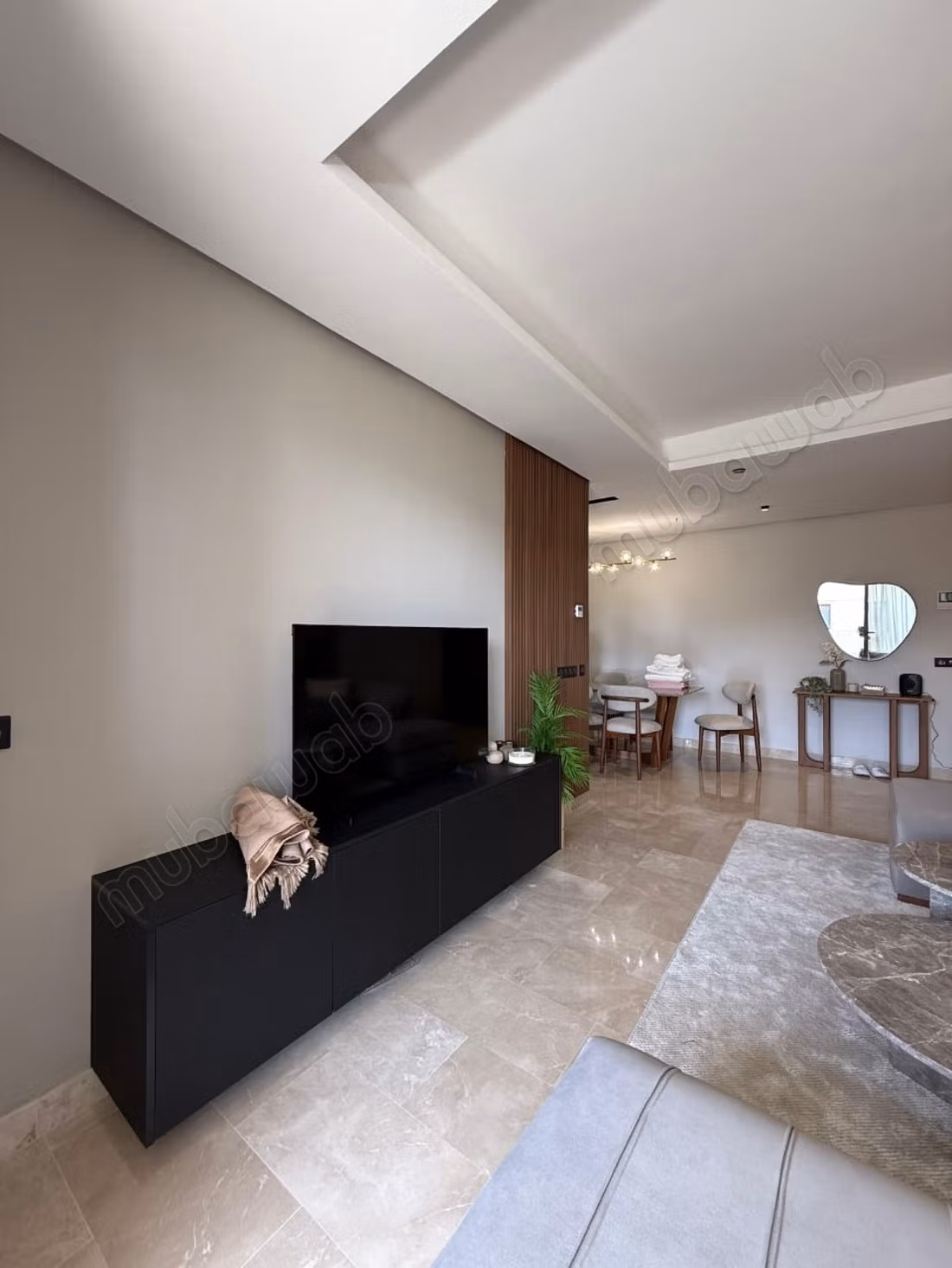 Te huur uitzonderlijk gemeubileerd appartement CFC
