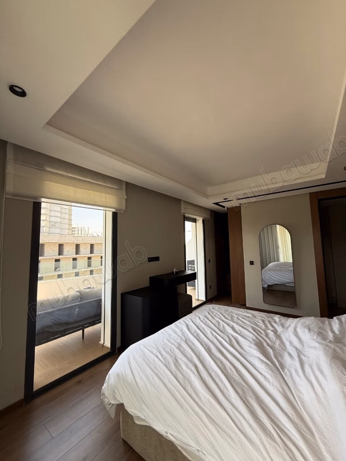 Te huur uitzonderlijk gemeubileerd appartement CFC