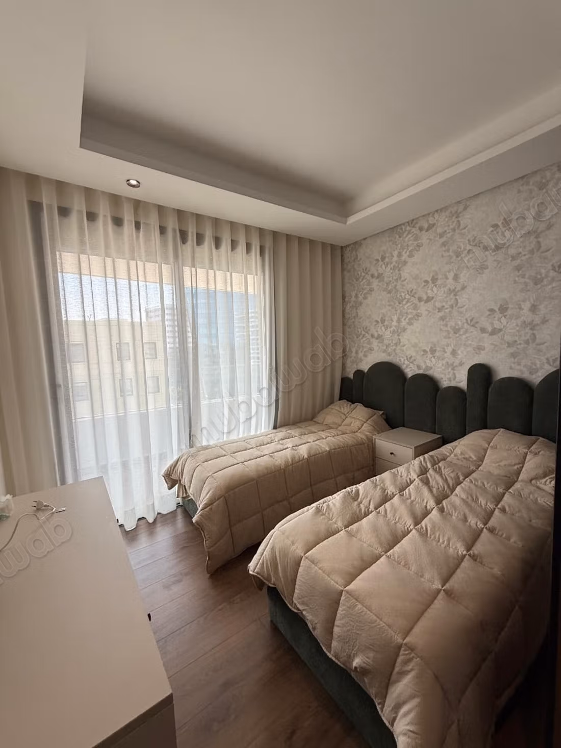 Te huur uitzonderlijk gemeubileerd appartement CFC