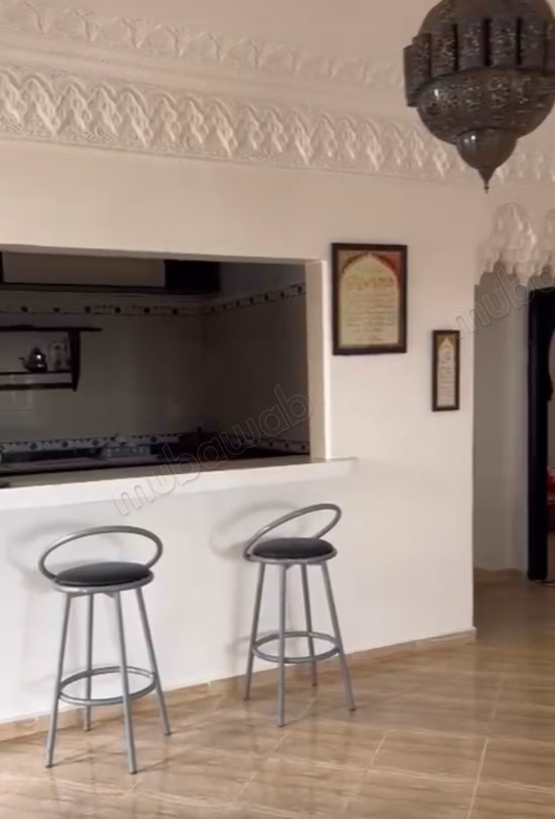 Twee verdiepingen huis