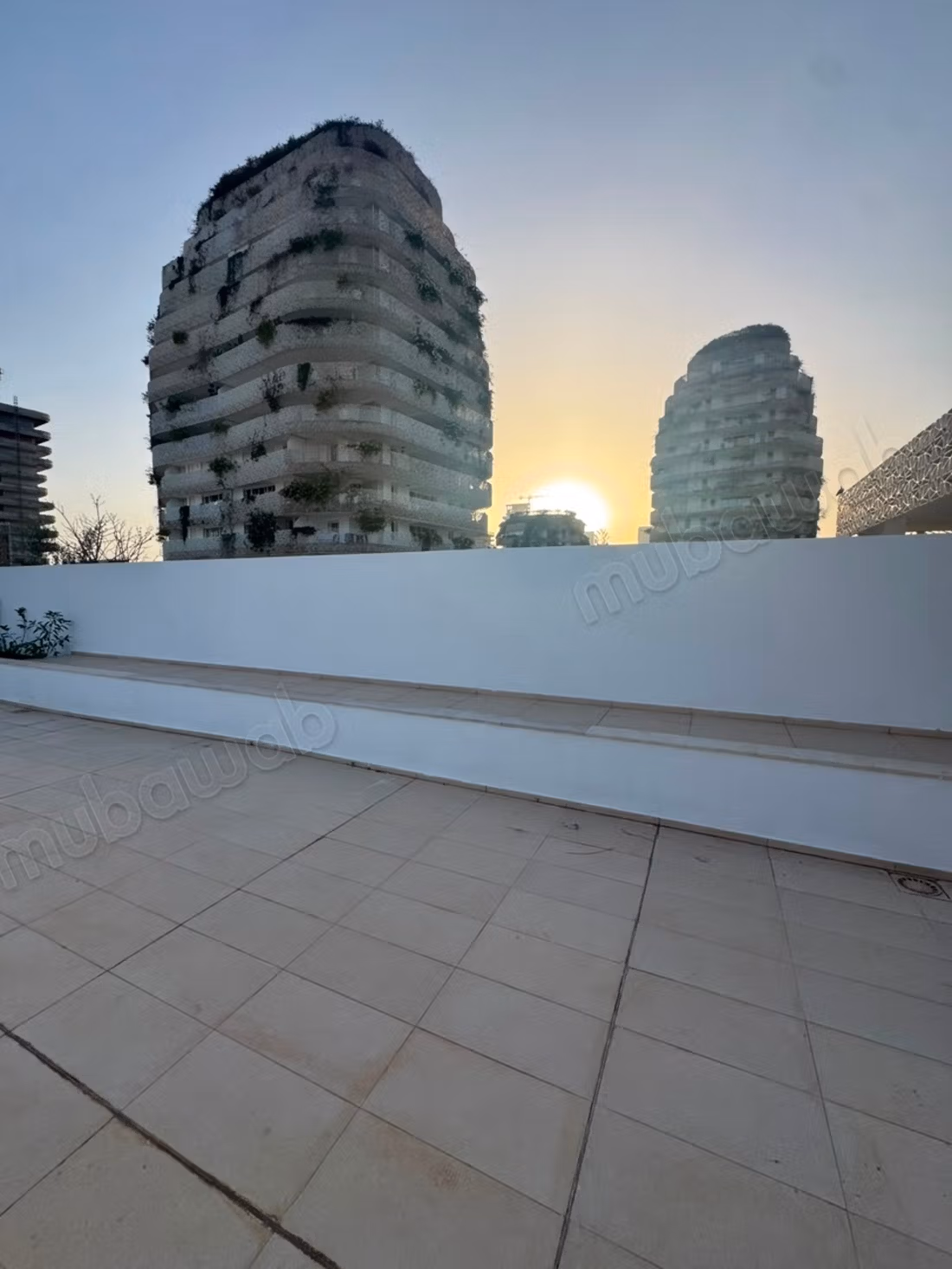 For Rent - Empty Apartment with Private Rooftop CFC