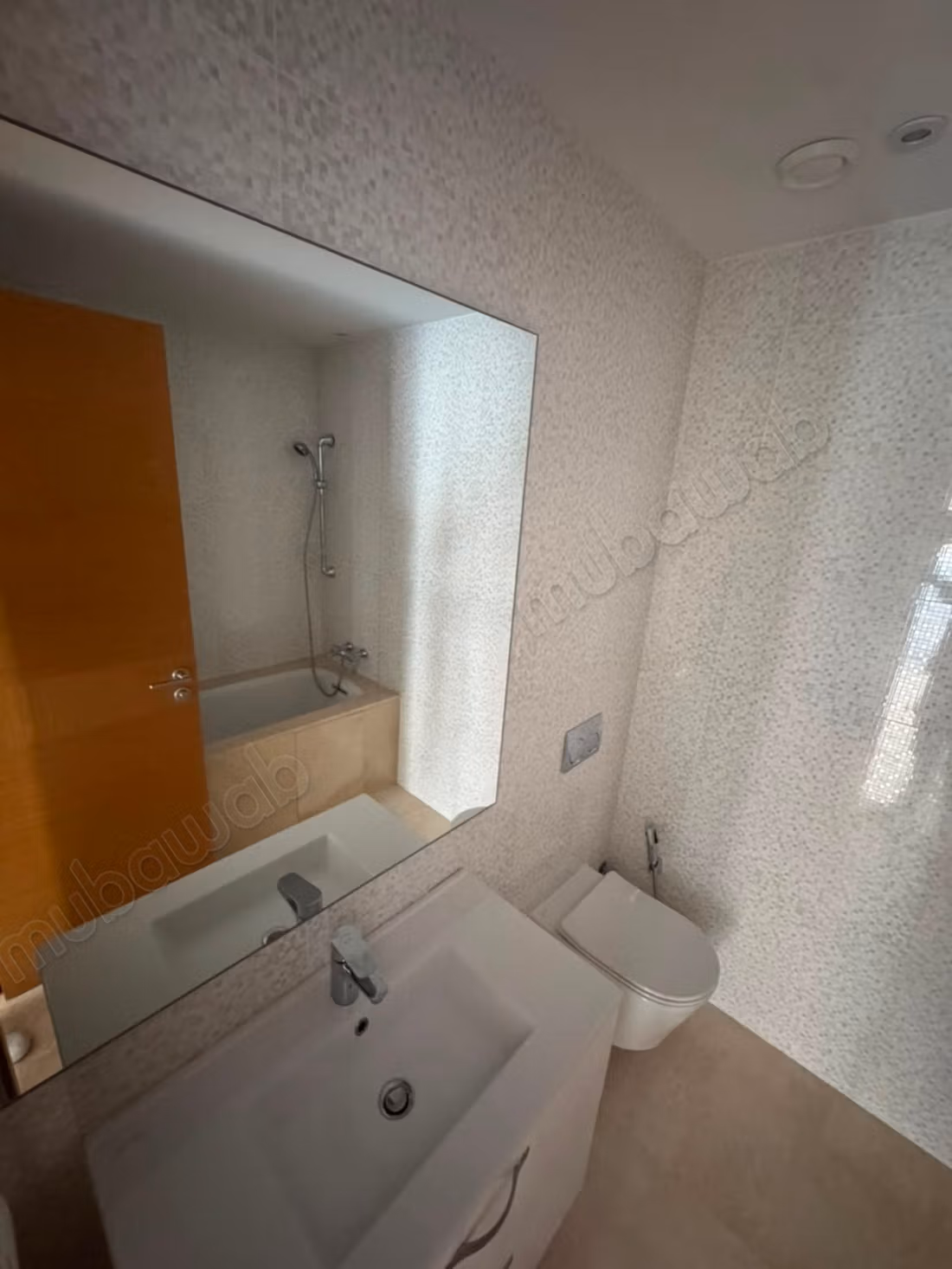 For Rent - Empty Apartment with Private Rooftop CFC