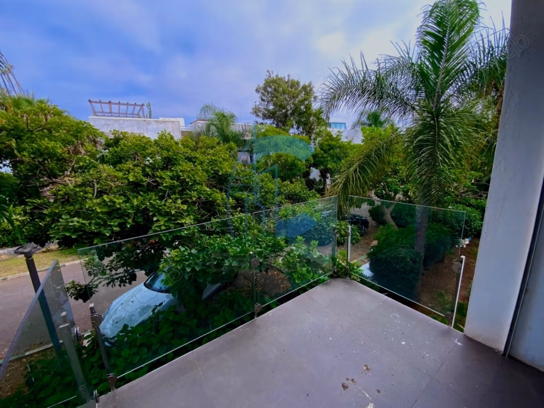 Villa for sale