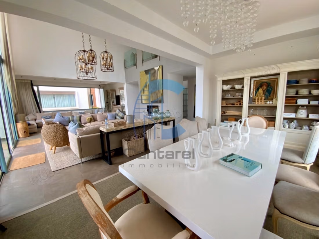 Villa for sale