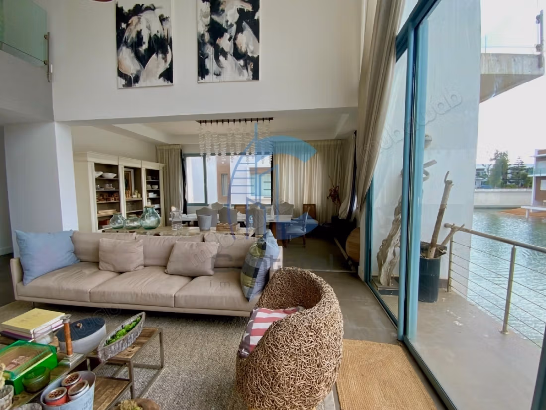 Villa for sale