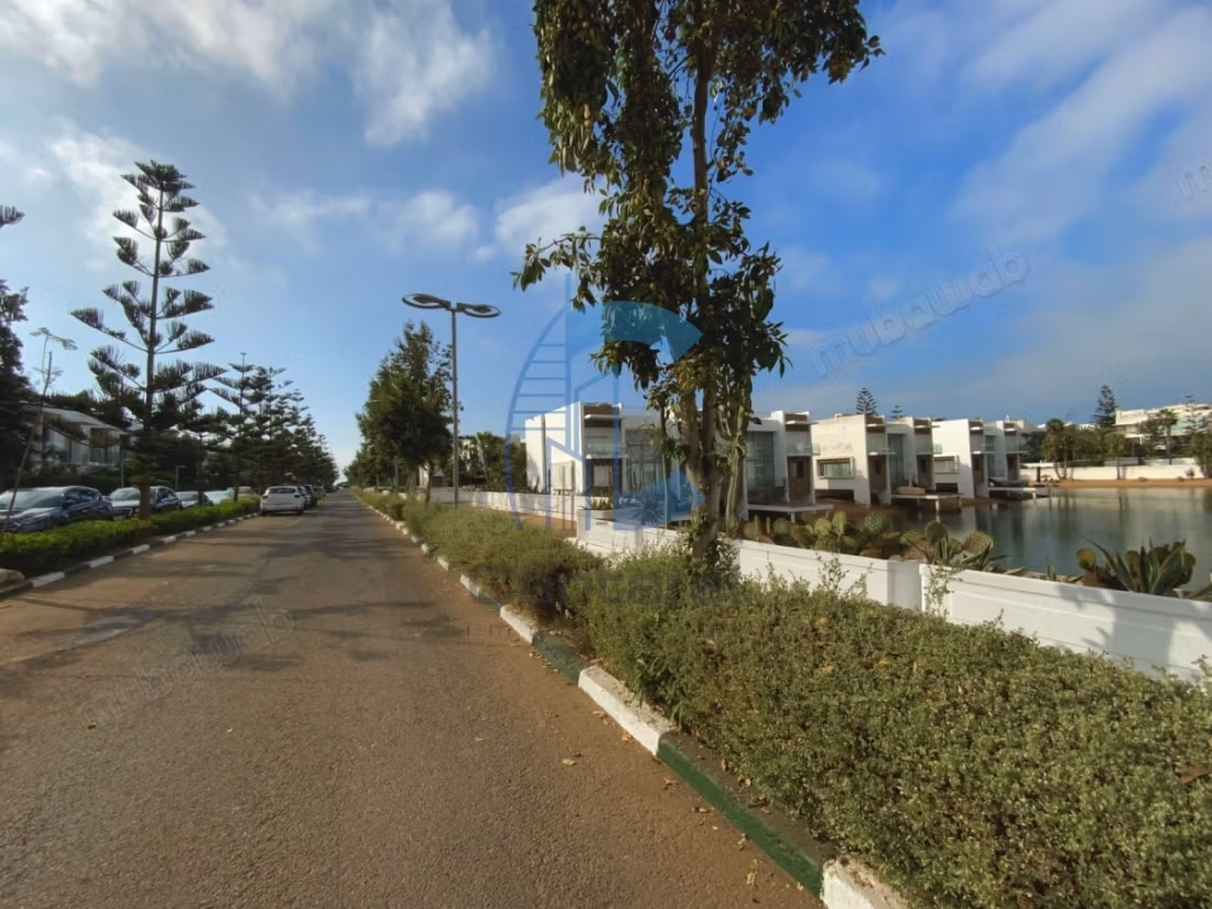 Villa for sale