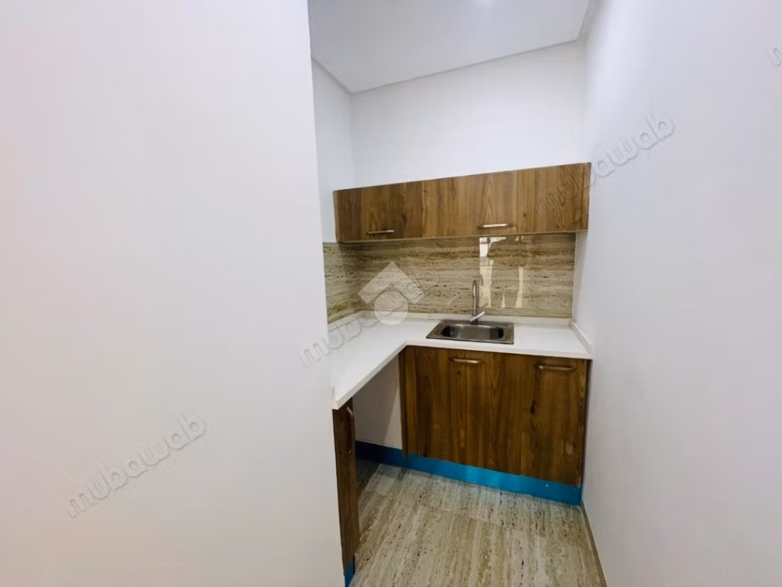 الطابق للإيجار