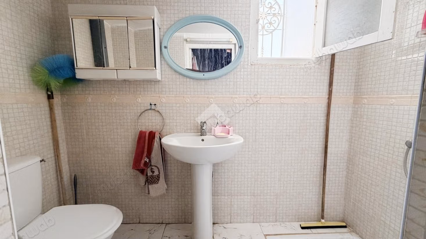 Semi-detached house for sale