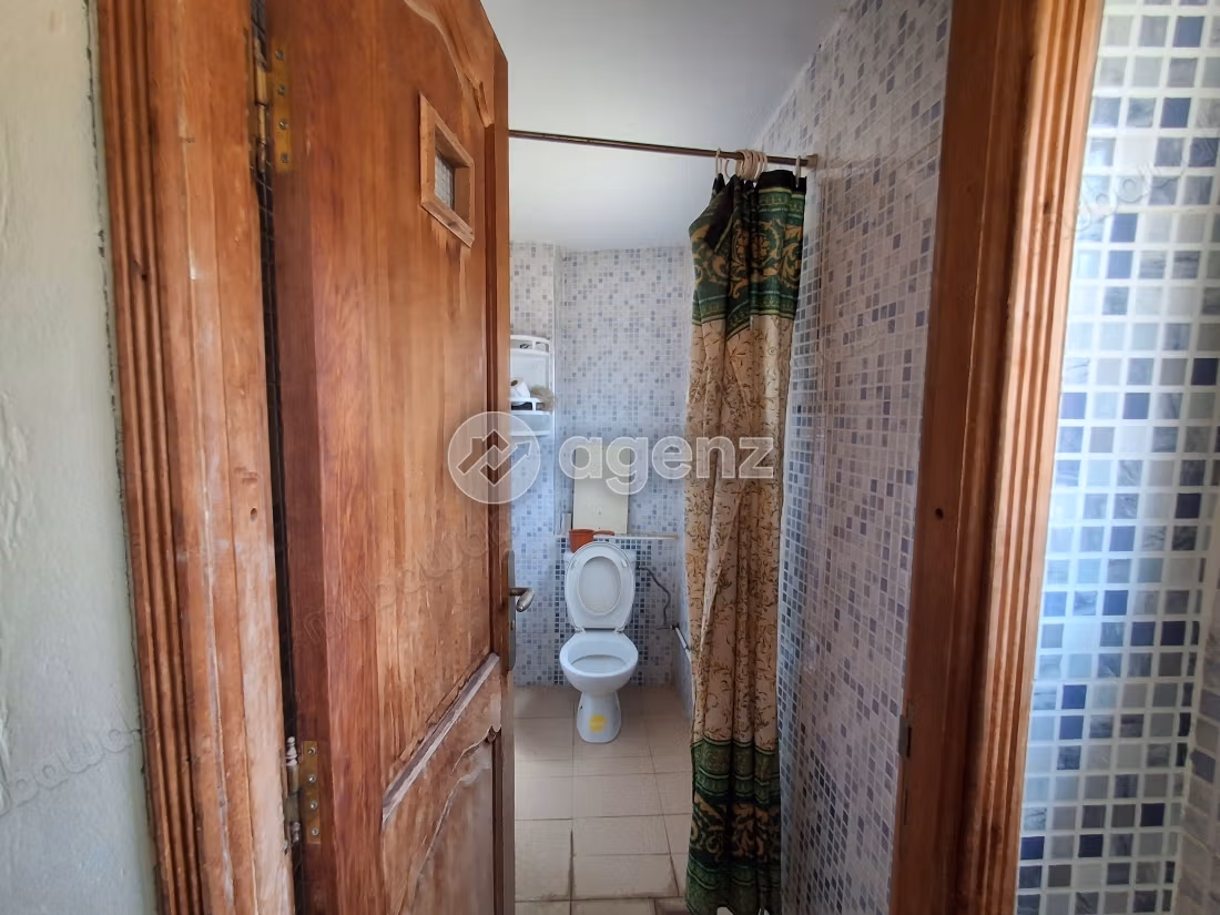 Villa à vendre 275 m², 6 chambres Skikina Skhirate Témara