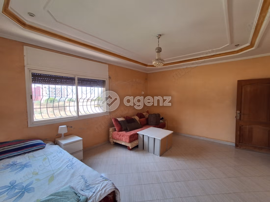 Villa à vendre 275 m², 6 chambres Skikina Skhirate Témara