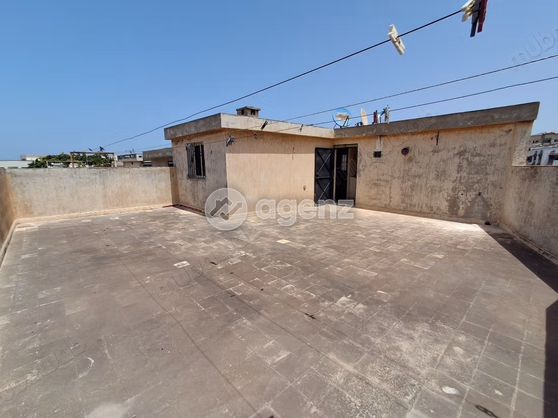 Villa à vendre 275 m², 6 chambres Skikina Skhirate Témara