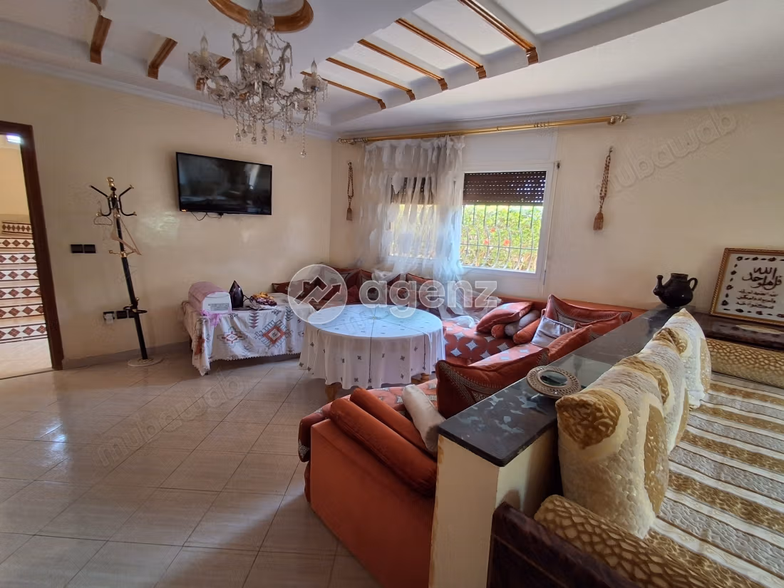Villa à vendre 275 m², 6 chambres Skikina Skhirate Témara