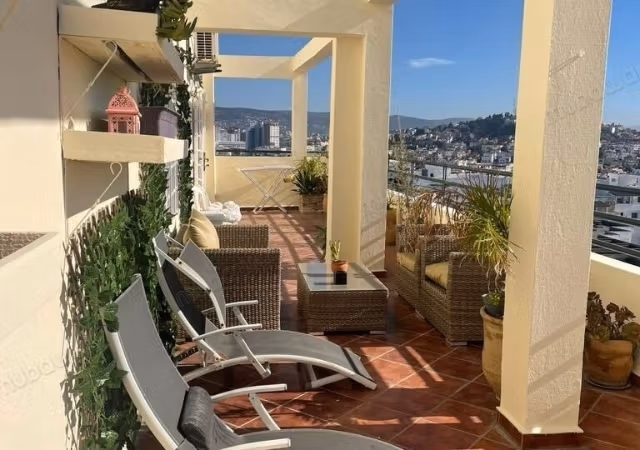 Apartamento en alquiler con terraza de 50m² ubicado en el barrio administrativo